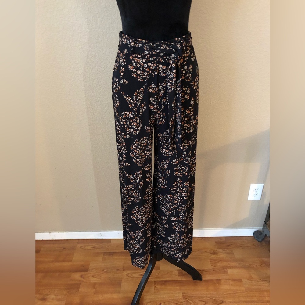 White House Black Market wide leg pants